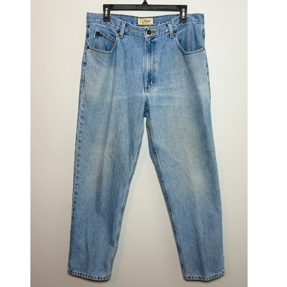 LL Bean Relaxed Fit Jeans Light Wash Denim Mens 35x30 134770
